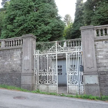 Faggio E Tasso Vila