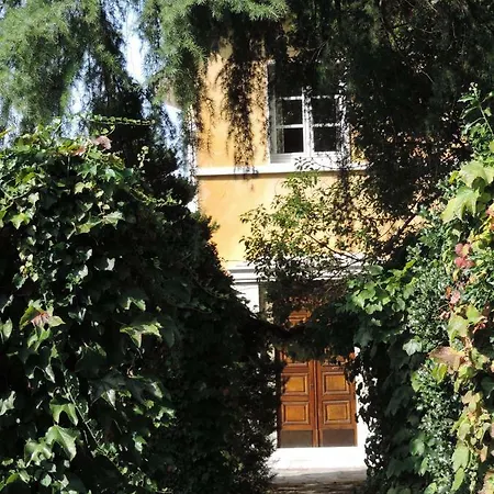 Vila Faggio E Tasso *